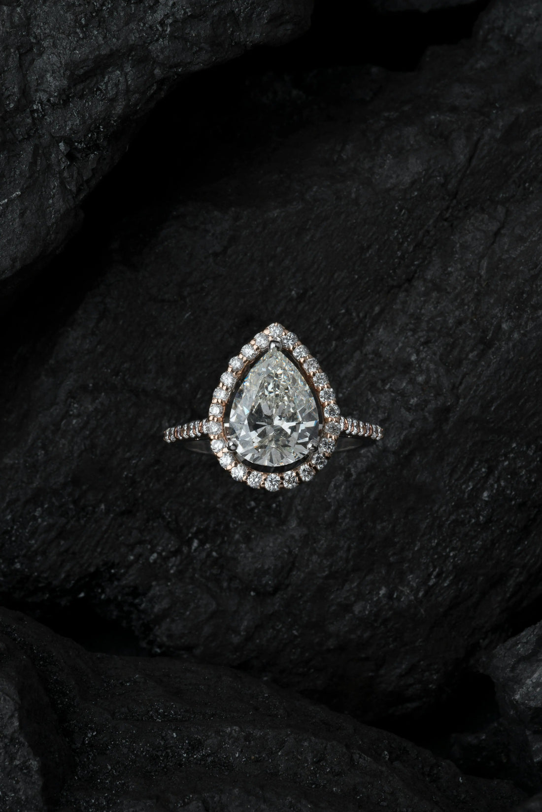 Perfect Jewelry Gifts: A Digital Treasure Trove