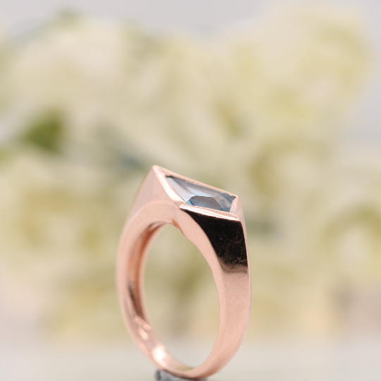 Kite Engagement Ring, Unique Kite Cut Moissanite Wedding Ring, Kite cut Alexandrite engagement ring, 14k Gold Swiss Gemstone Promise Rings - JayKrishna Diamond