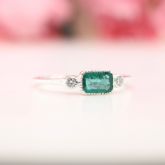 Natural Loose Emerald Shape Green Emerald Gemstone Sterling Silver Wedding Ring - JayKrishna Diamond