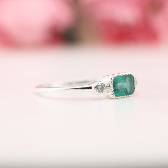 Natural Loose Emerald Shape Green Emerald Gemstone Sterling Silver Wedding Ring - JayKrishna Diamond