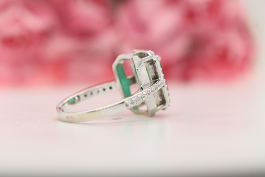 Radiant Elegance Stunning Emerald Gemstone in 9K White Gold Ring - JayKrishna Diamond