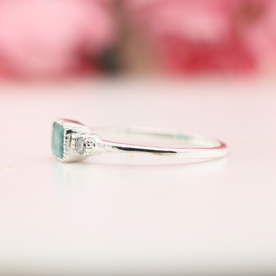 Natural Loose Emerald Shape Green Emerald Gemstone Sterling Silver Wedding Ring - JayKrishna Diamond
