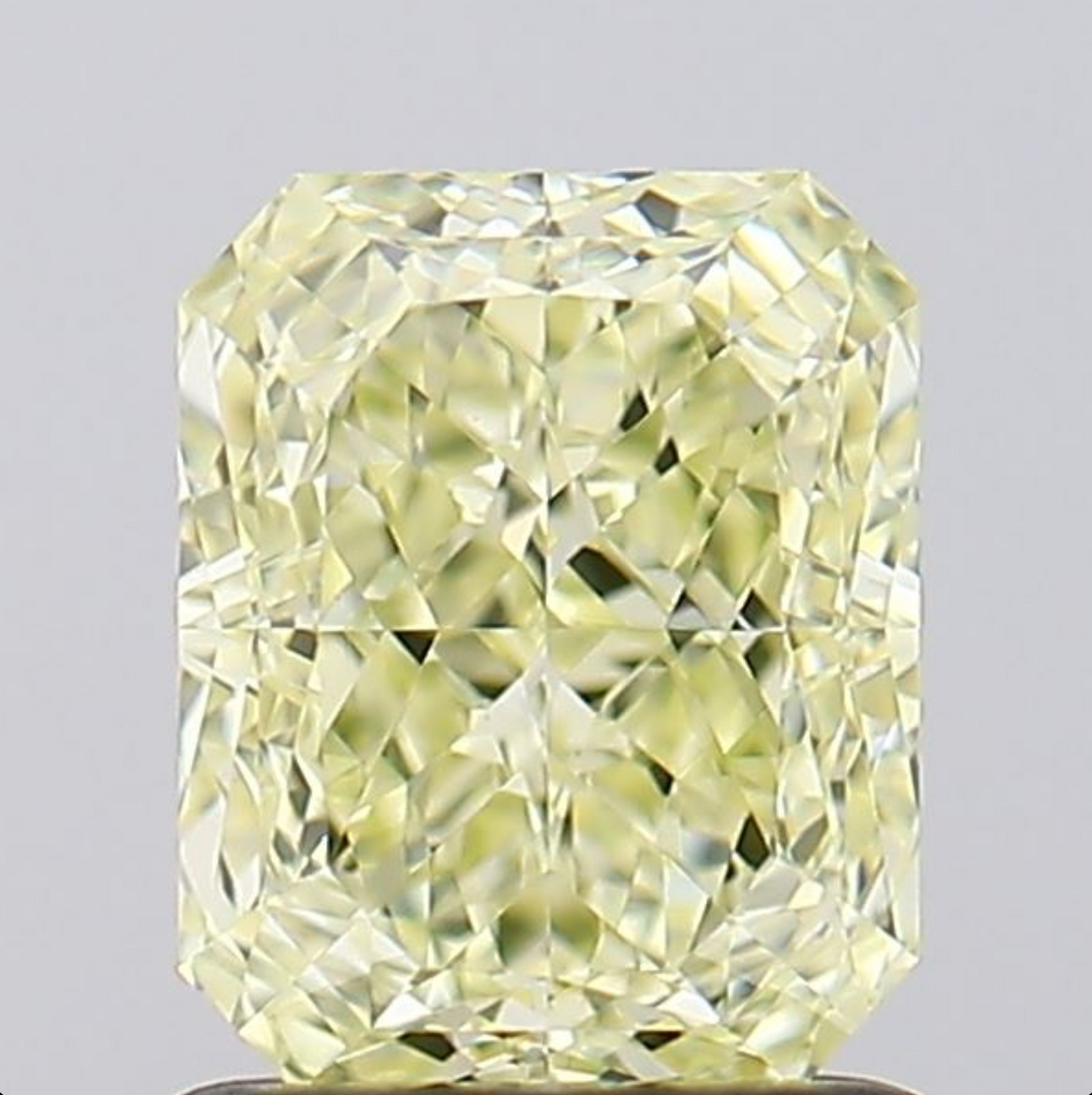 Natural 1.51 Carat Radiant Cut Fancy Light Yellow Diamond VVS2 Clarity Loose Gemstone