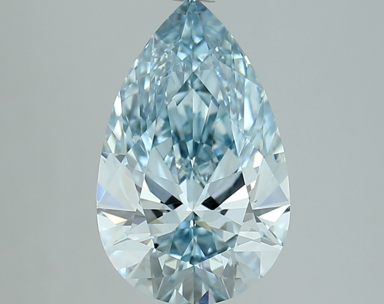 3 Carat Fancy Vivid Blue Lab Grown Diamond | IGI Certified Diamond for Engagement Ring