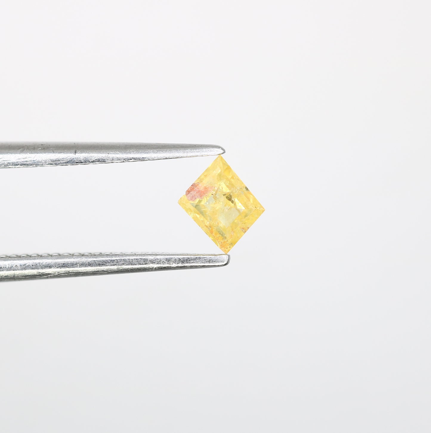 0.28 CT 4.90 MM Kite Shape Natural Fancy Yellow Diamond – Ideal for Designer Rings | Stunning Fancy Yellow Kite Diamond - JayKrishna Diamond
