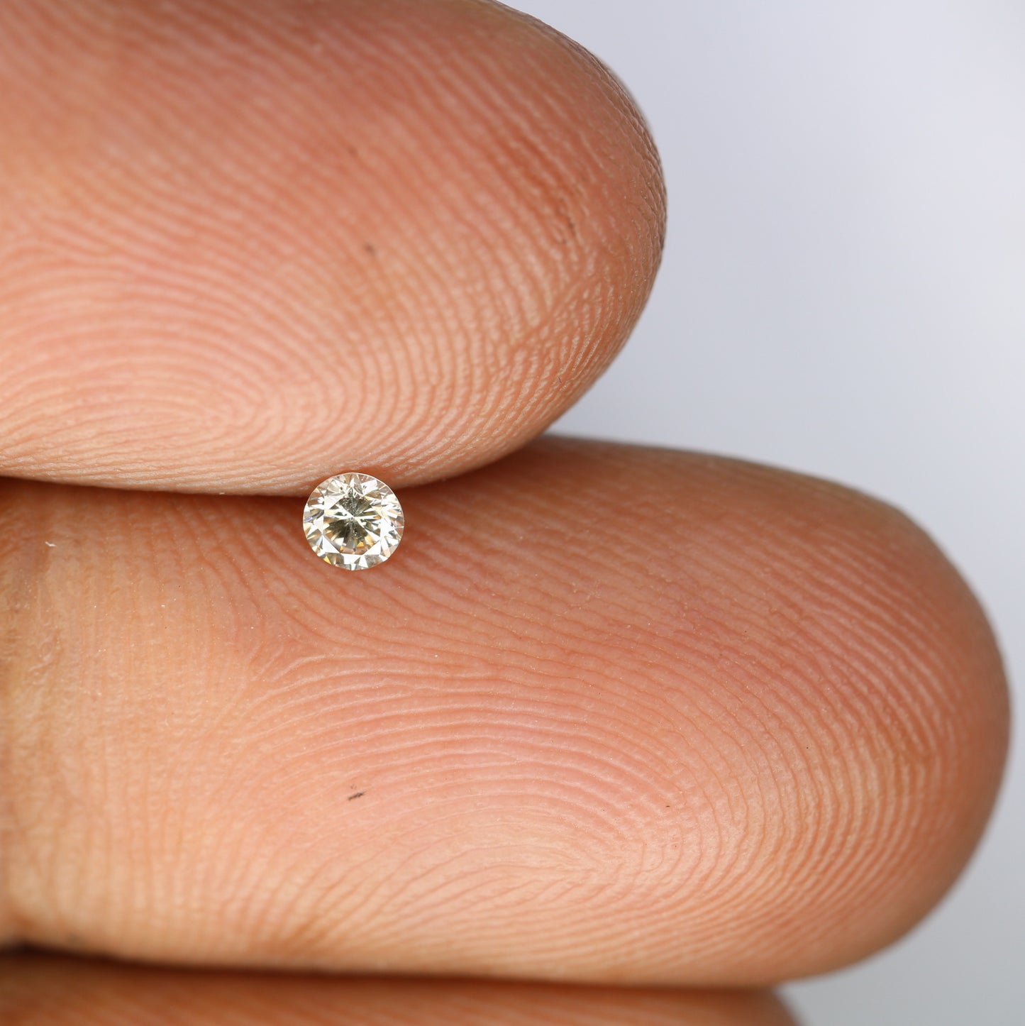 0.10 CT 2.90 MM Round Brilliant Cut Brown Pink Loose Diamond for Engagement Rings, Custom Jewelry and Statement Earrings - JayKrishna Diamond