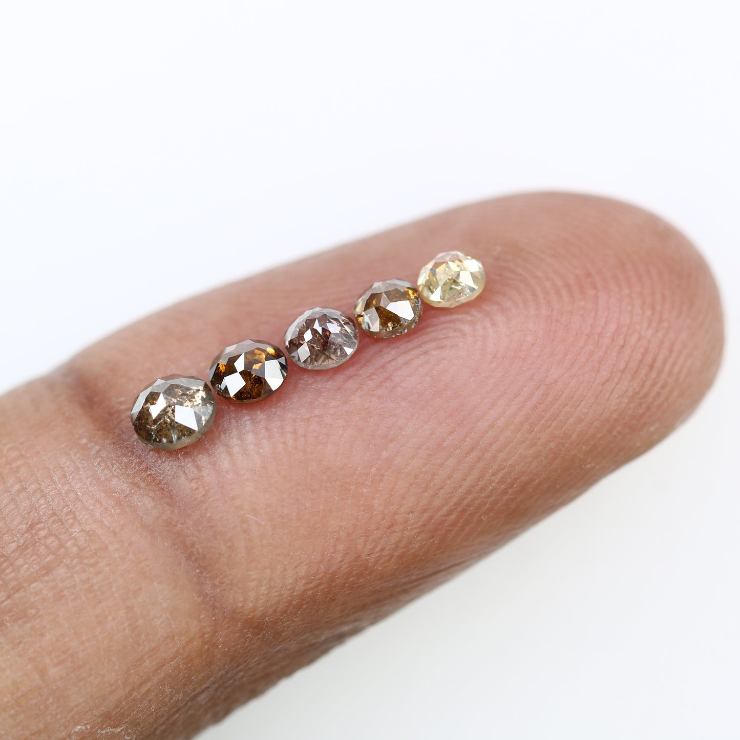0.88 CT Loose Fancy Natural 2.90 to 3.70 MM Round Diamond For Galaxy Ring - JayKrishna Diamond
