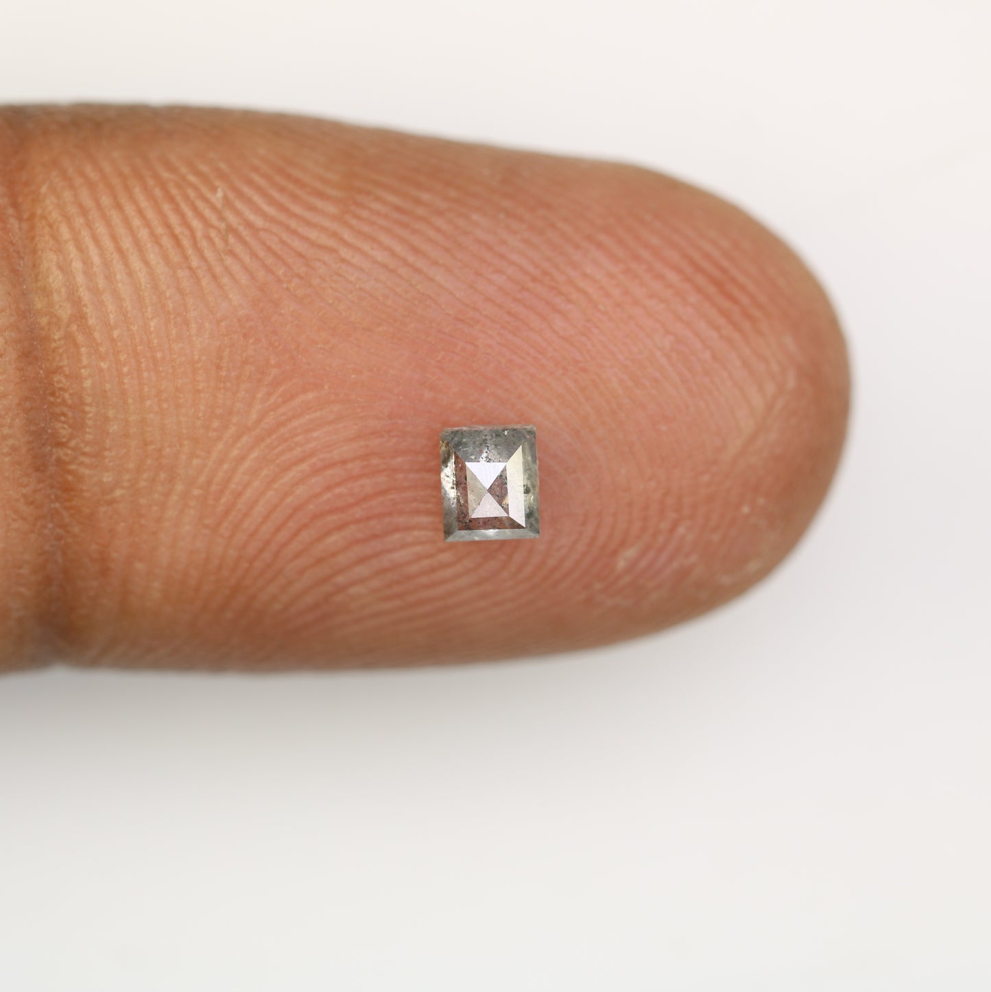 0.26 CT Baguette Shape Salt and Pepper Diamond – Perfect for Engagement Rings | Distinctive Salt and Pepper Diamond Jewelry - JayKrishna Diamond