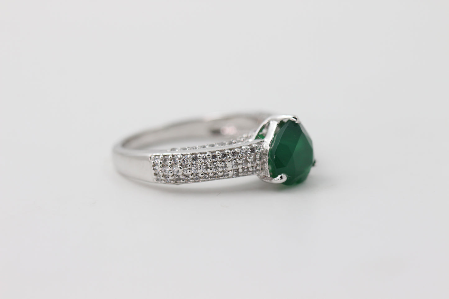 Heart-Shape Emerald Ring / 14k Solitaire Emerald Ring / Promise Ring / 14k Gold Stackable Emerald Ring Fine Jewelry - JayKrishna Diamond