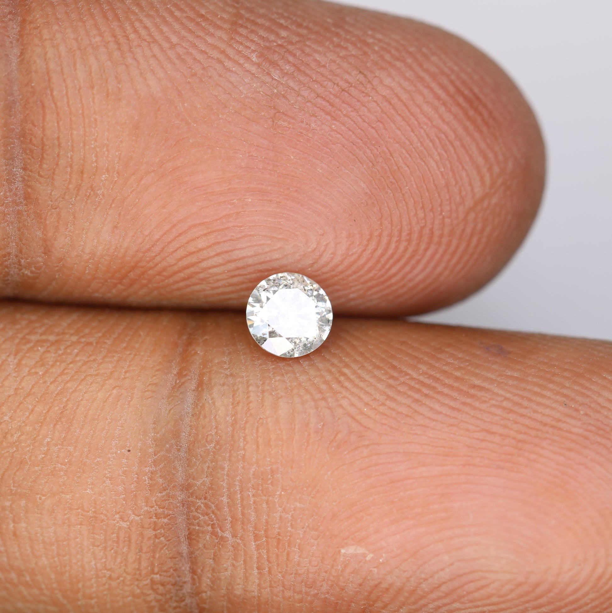 0.32 Carat Natural Salt and Pepper Round Brilliant Cut Diamond – Unique and Sparkling Salt and Pepper Diamond - JayKrishna Diamond