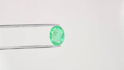 1.40 CT 8.88 MM Green Emerald Oval Cut Galaxy Loose Gemstone For Proposal Ring