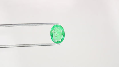 1.31 CT Green Emerald Sapphire Oval Cut Gemstone For Promise Ring
