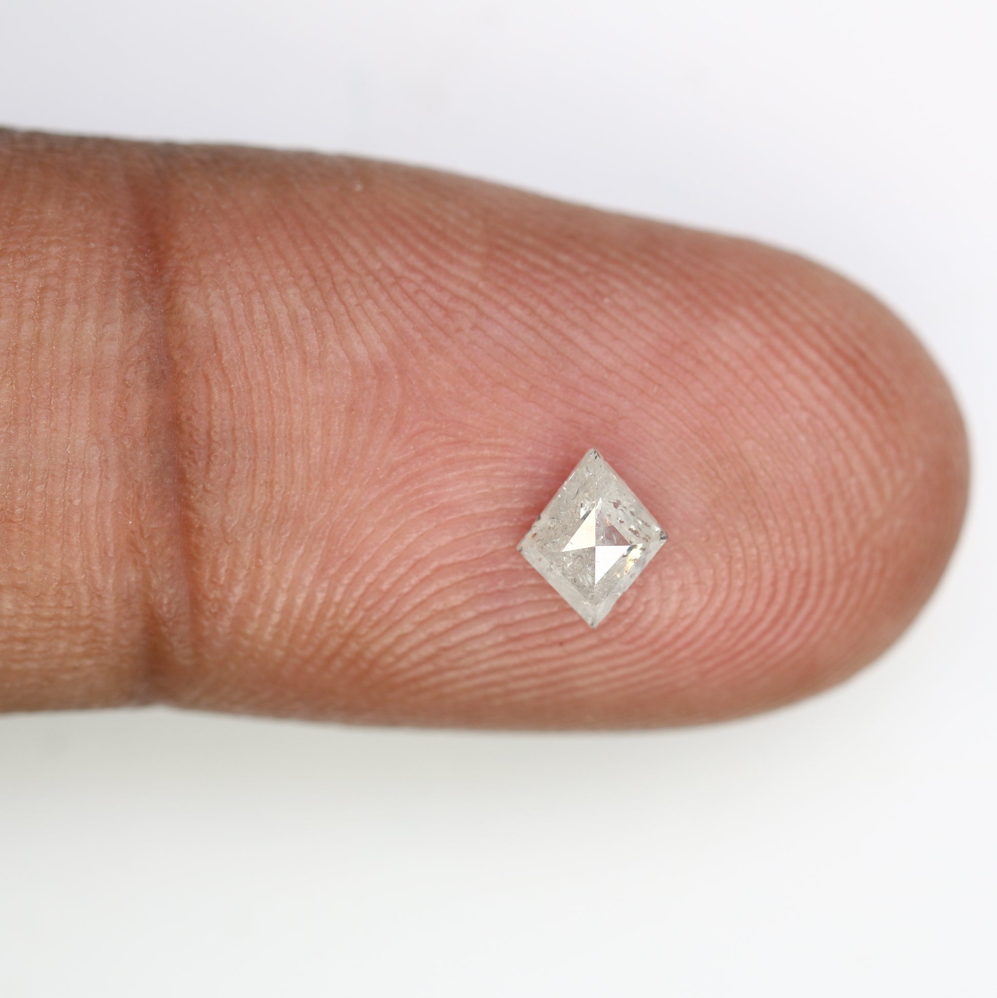 0.32 Carat Kite Shape Loose Natural White Color 5.80 MM Diamond – Ideal for Galaxy Rings | Stunning White Kite Cut Diamond - JayKrishna Diamond