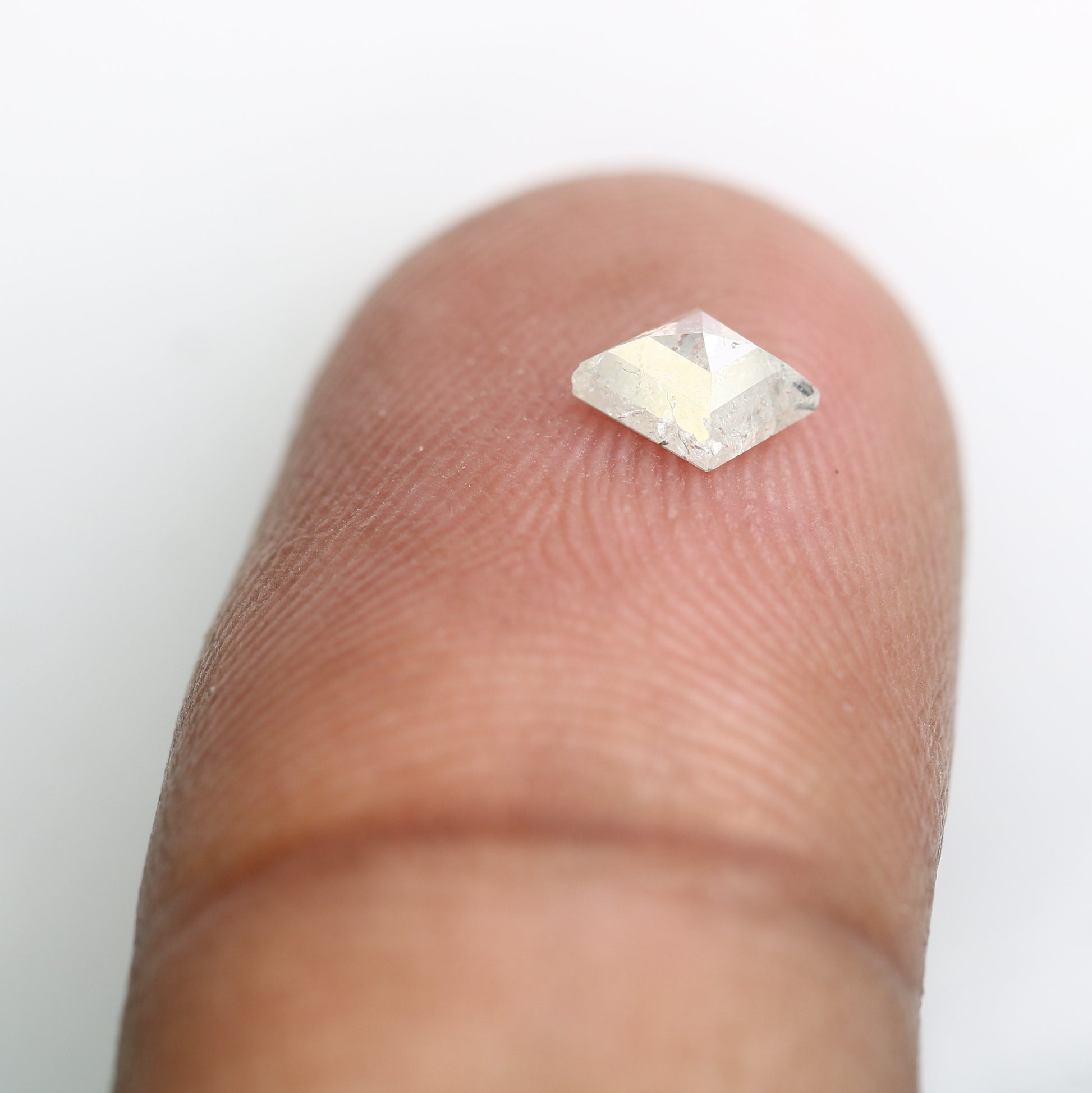 0.32 Carat Kite Shape Loose Natural White Color 5.80 MM Diamond – Ideal for Galaxy Rings | Stunning White Kite Cut Diamond - JayKrishna Diamond