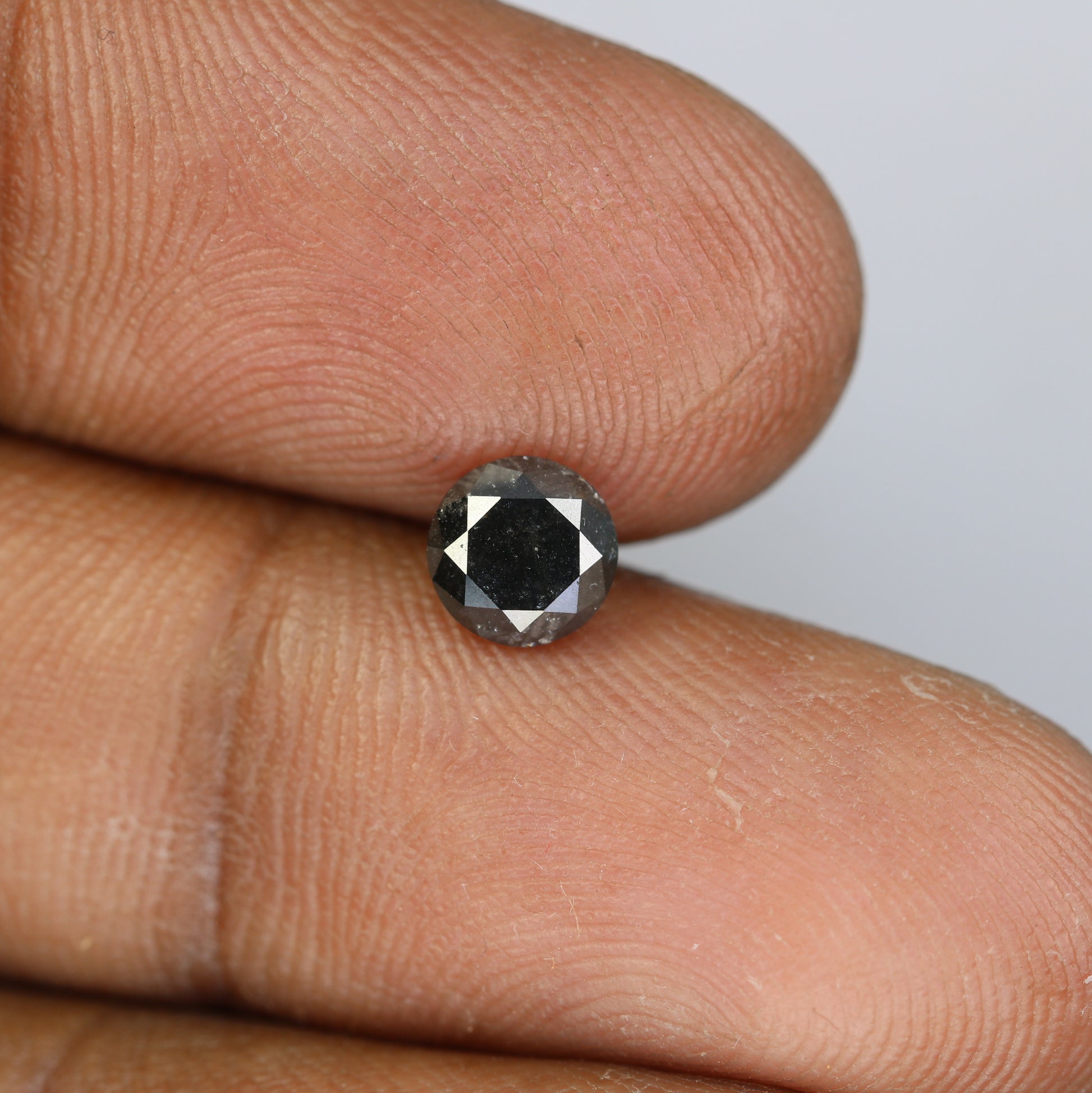 0.93 CT Round Brilliant Cut Salt and Pepper Diamond For Engagement Ring - JayKrishna Diamond