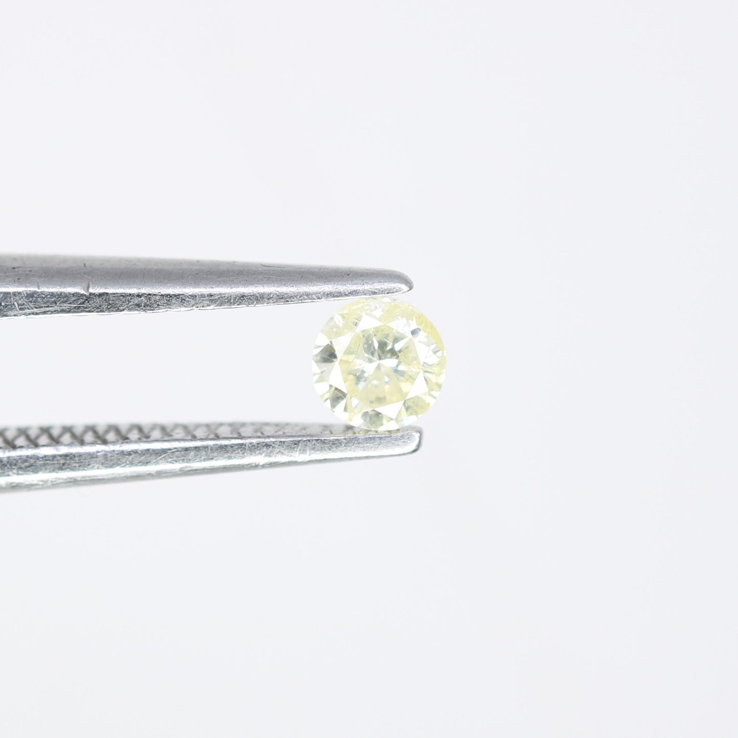 0.12 CT Round Brilliant Cut Natural Light Yellow Diamond – 3.00 x 1.90 MM, Ideal for Engagement Rings, Custom Jewelry, and Fine Accessories - JayKrishna Diamond