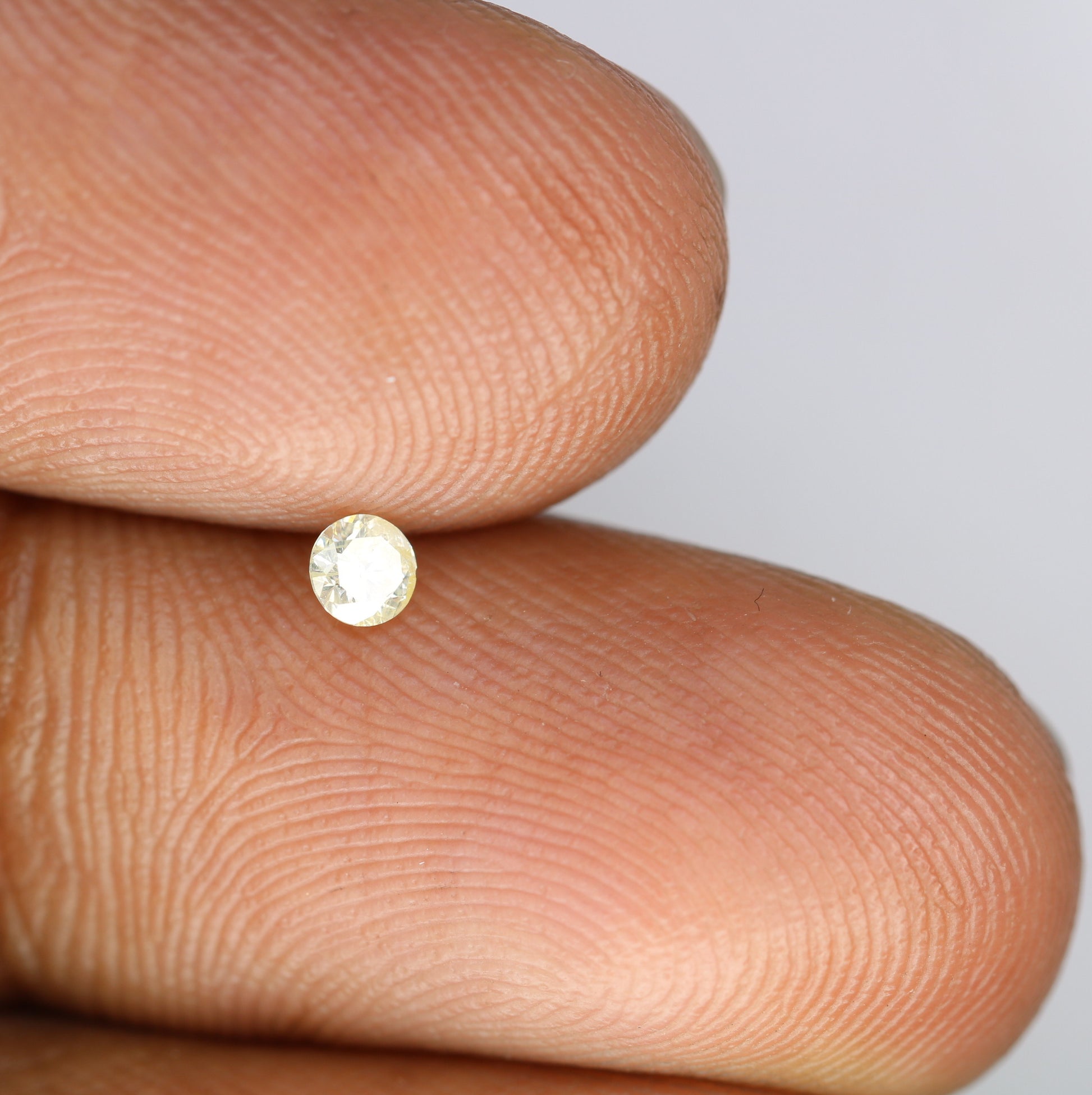 0.12 CT Round Brilliant Cut Natural Light Yellow Diamond – 3.00 x 1.90 MM, Ideal for Engagement Rings, Custom Jewelry, and Fine Accessories - JayKrishna Diamond