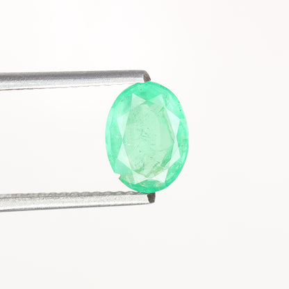 0.96 CT Beautiful Green Emerald Sapphire Oval Cut Gemstone For Engagement Ring - JayKrishna Diamond