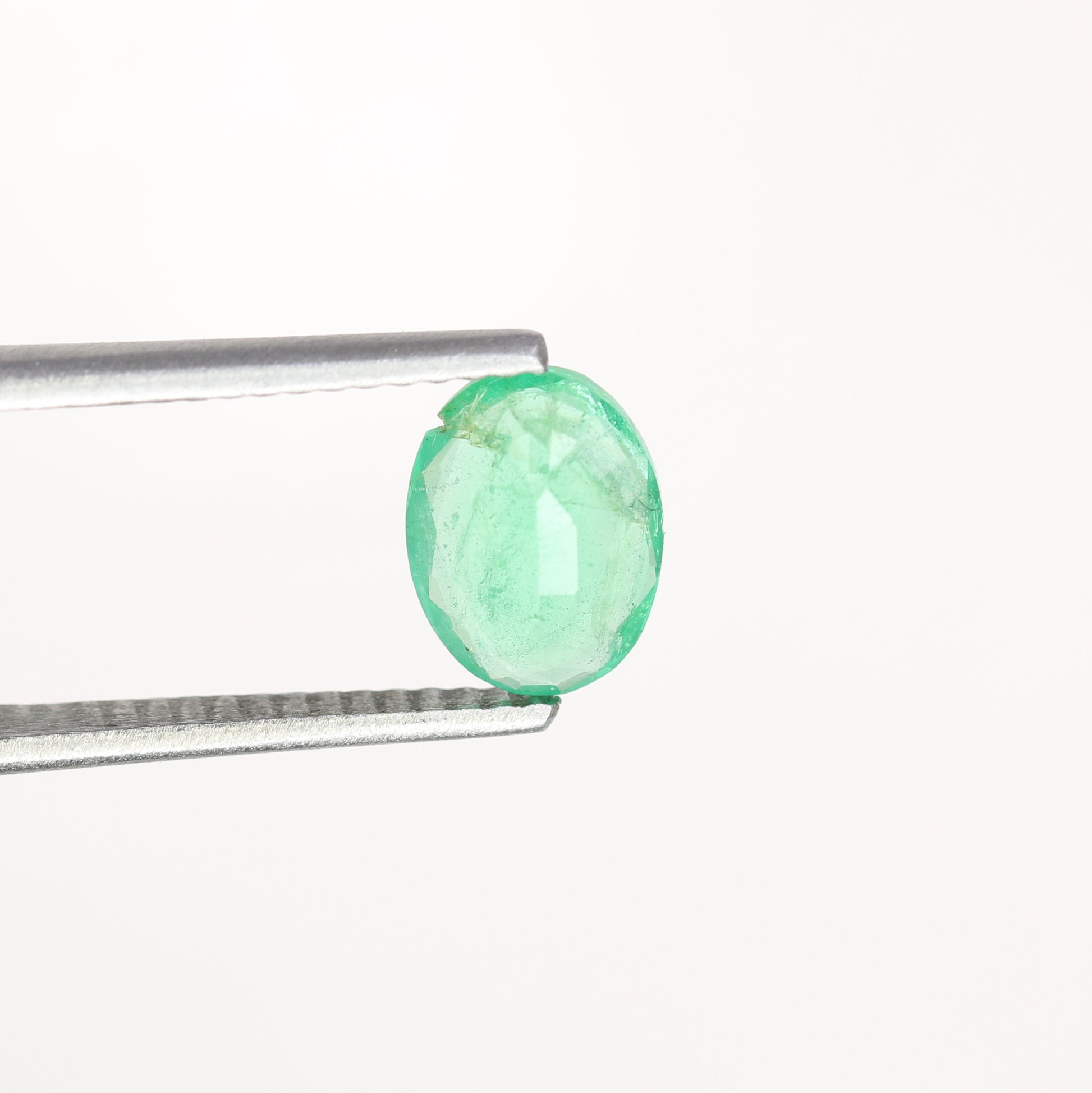 0.96 CT Beautiful Green Emerald Sapphire Oval Cut Gemstone For Engagement Ring - JayKrishna Diamond