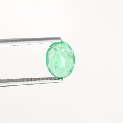 0.96 CT Beautiful Green Emerald Sapphire Oval Cut Gemstone For Engagement Ring - JayKrishna Diamond