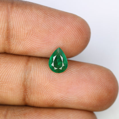 0.74 CT Green Stone Emerald Gemstone 8.10 MM Pear Cut For Engagement Ring - JayKrishna Diamond