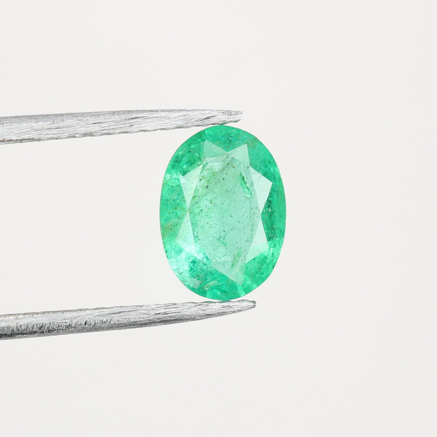 0.81 CT Green Emerald Oval Shape Loose Natural Gemstone For Wedding Ring - JayKrishna Diamond