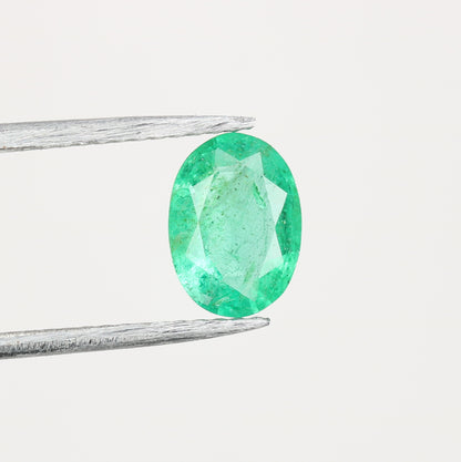 0.81 CT Green Emerald Oval Shape Loose Natural Gemstone For Wedding Ring - JayKrishna Diamond