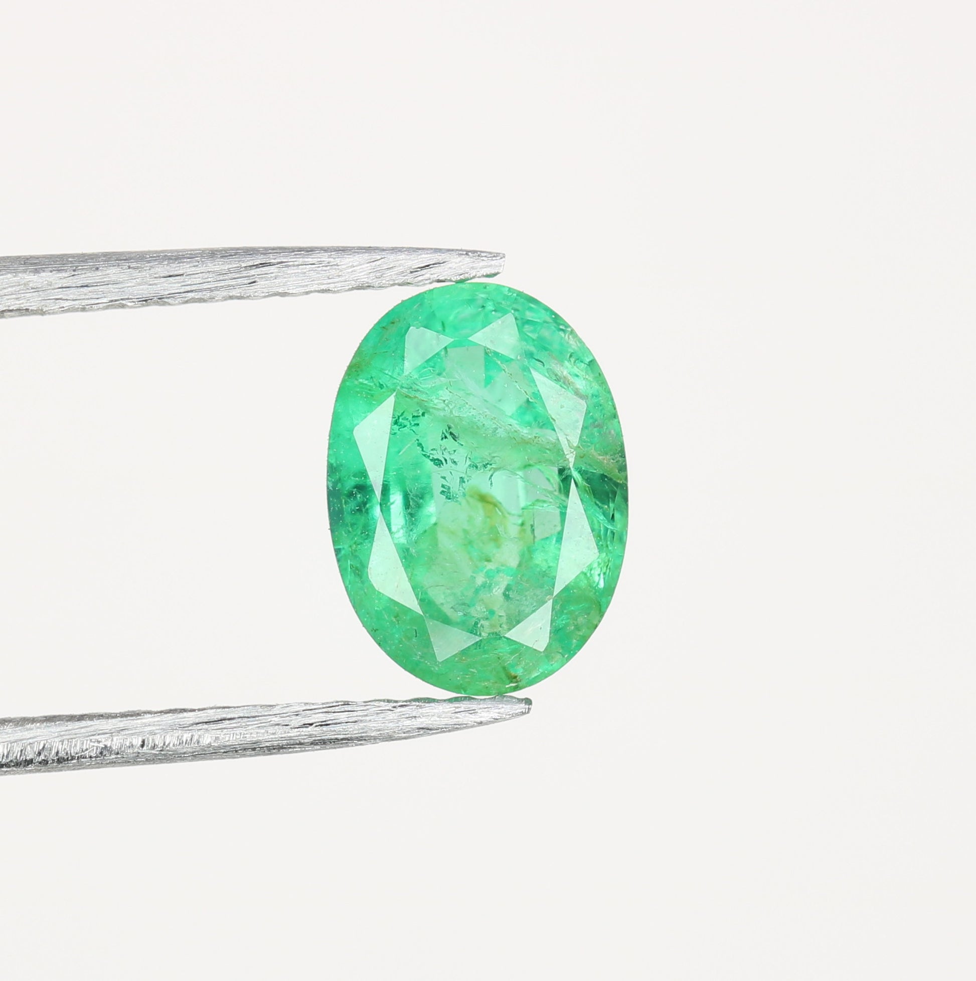 1.05 CT Natural Green Emerald Oval Shape Galaxy Gemstone For Engagement Ring - JayKrishna Diamond