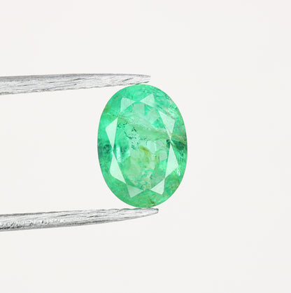 1.05 CT Natural Green Emerald Oval Shape Galaxy Gemstone For Engagement Ring - JayKrishna Diamond