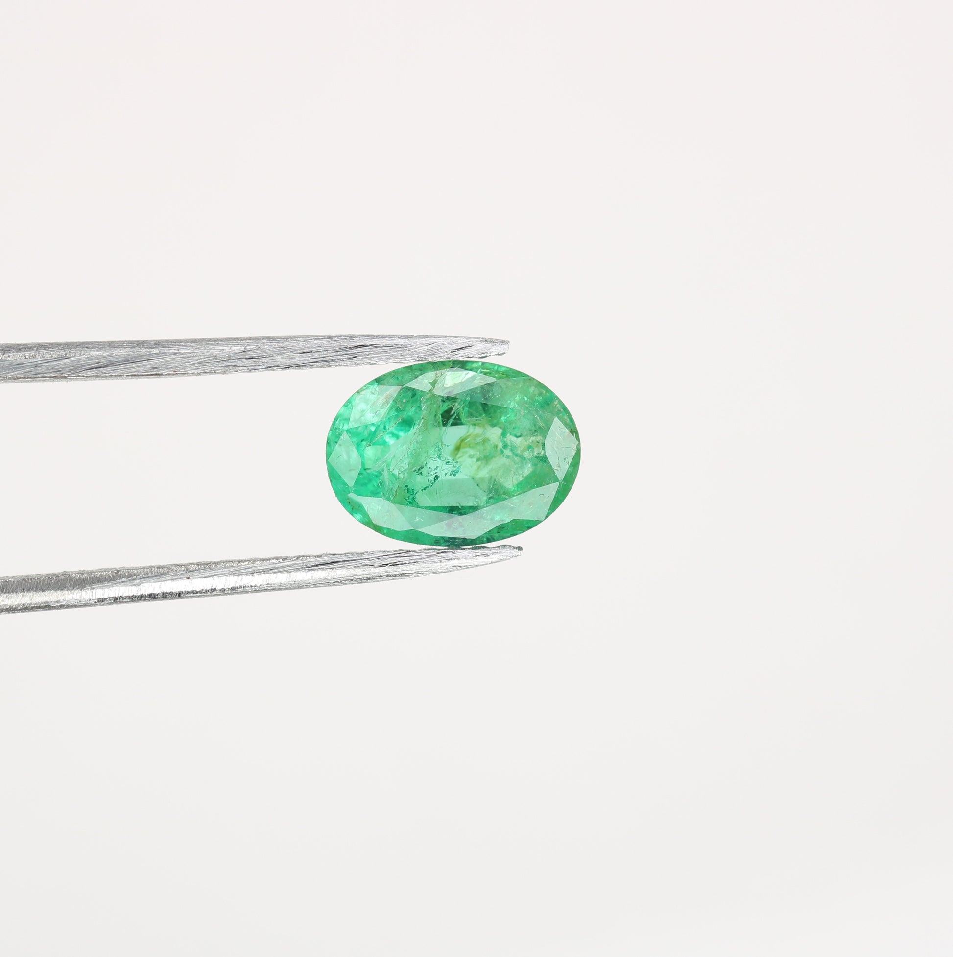 1.05 CT Natural Green Emerald Oval Shape Galaxy Gemstone For Engagement Ring - JayKrishna Diamond