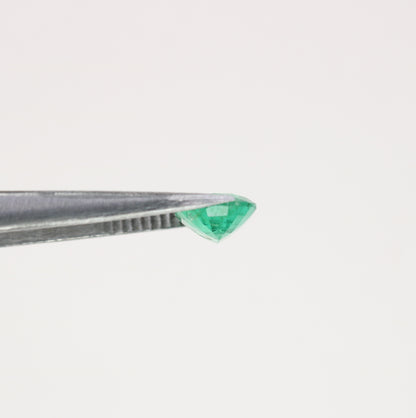 1.40 CT 8.88 MM Green Emerald Oval Cut Galaxy Loose Gemstone For Proposal Ring - JayKrishna Diamond