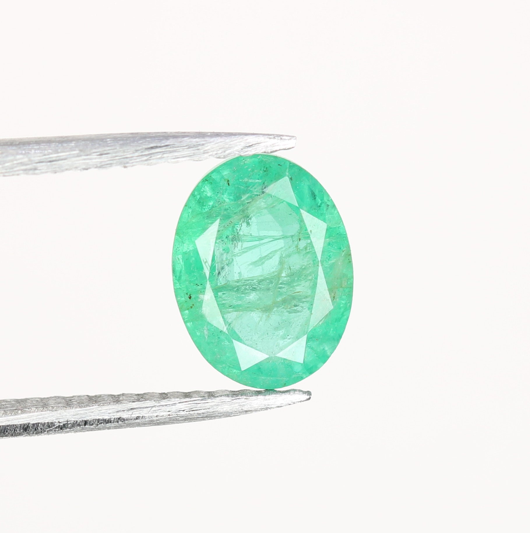 1.09 CT 8.01 CT Natural Green Emerald Oval Cut Gemstone For Wedding Ring - JayKrishna Diamond