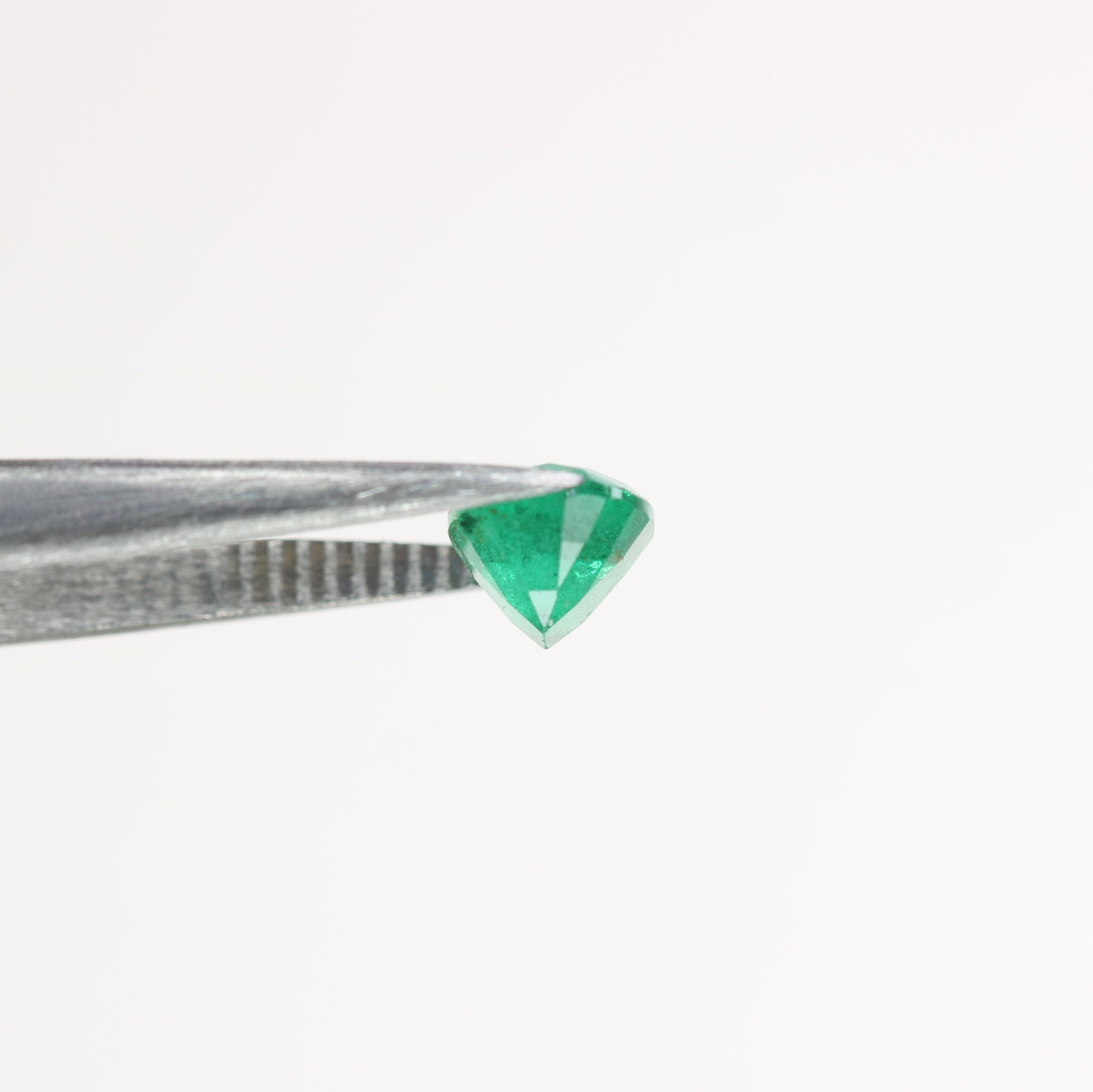1.25 CT 8.01 MM Fancy Oval Shape Natural Green Emerald Gemstone For Anniversary Gift - JayKrishna Diamond