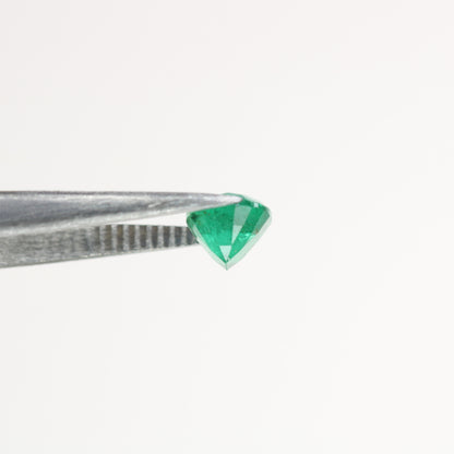1.25 CT 8.01 MM Fancy Oval Shape Natural Green Emerald Gemstone For Anniversary Gift - JayKrishna Diamond