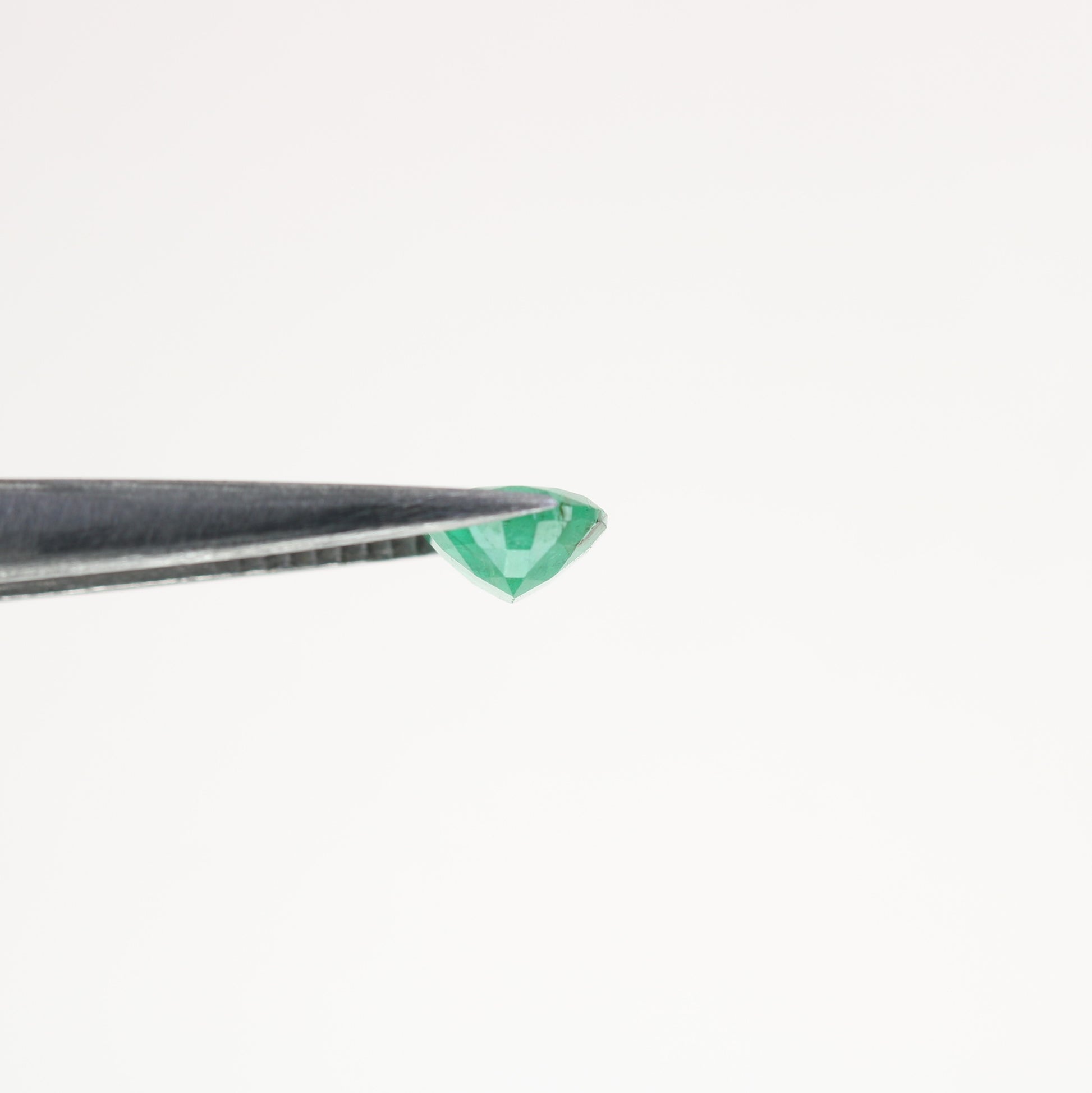 0.99 CT Natural Green Emerald Oval Shape Fancy Gemstone For Designer Jewelry - JayKrishna Diamond