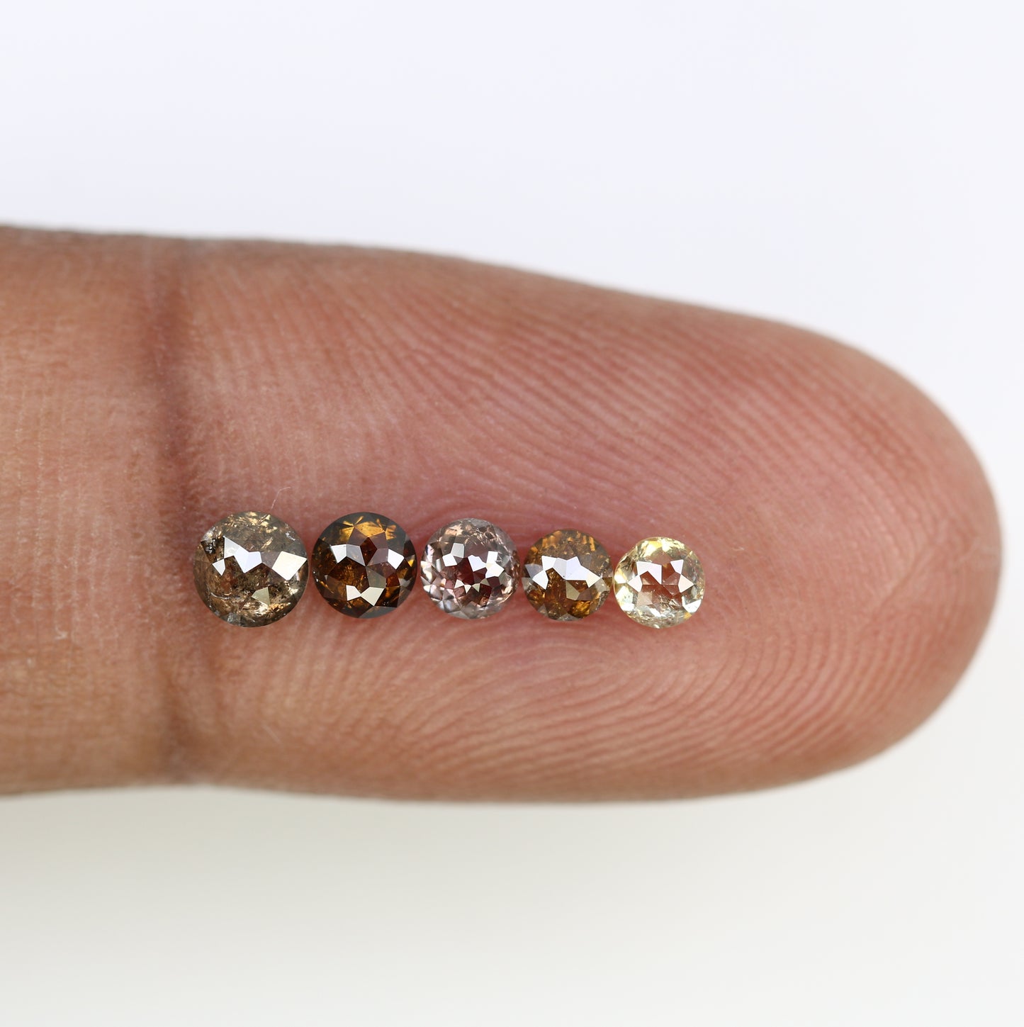 0.88 CT Loose Fancy Natural 2.90 to 3.70 MM Round Diamond For Galaxy Ring - JayKrishna Diamond