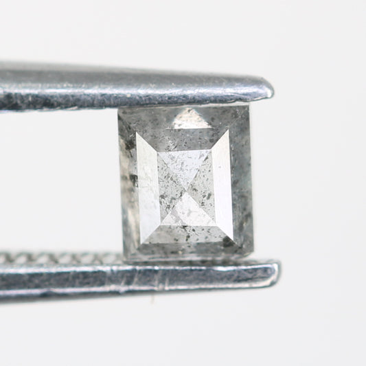 0.26 CT Baguette Shape Salt and Pepper Diamond – Perfect for Engagement Rings | Distinctive Salt and Pepper Diamond Jewelry - JayKrishna Diamond