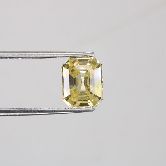 4.26 CT 7.00 MM Emerald Shape Yellow Citrine Loose Gemstone For Wedding Ring - JayKrishna Diamond